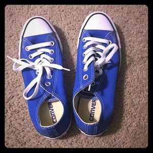 Blue Converse All Stars women’s 7